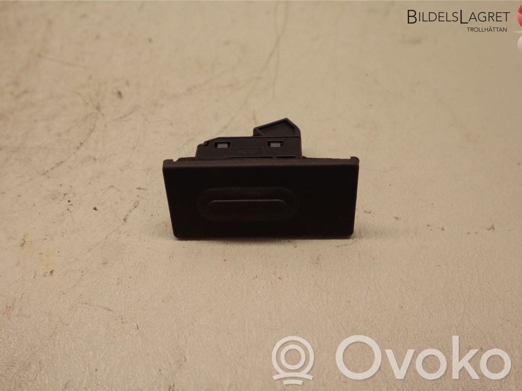 Mazda CX-3 Tailgate/trunk/boot exterior handle 