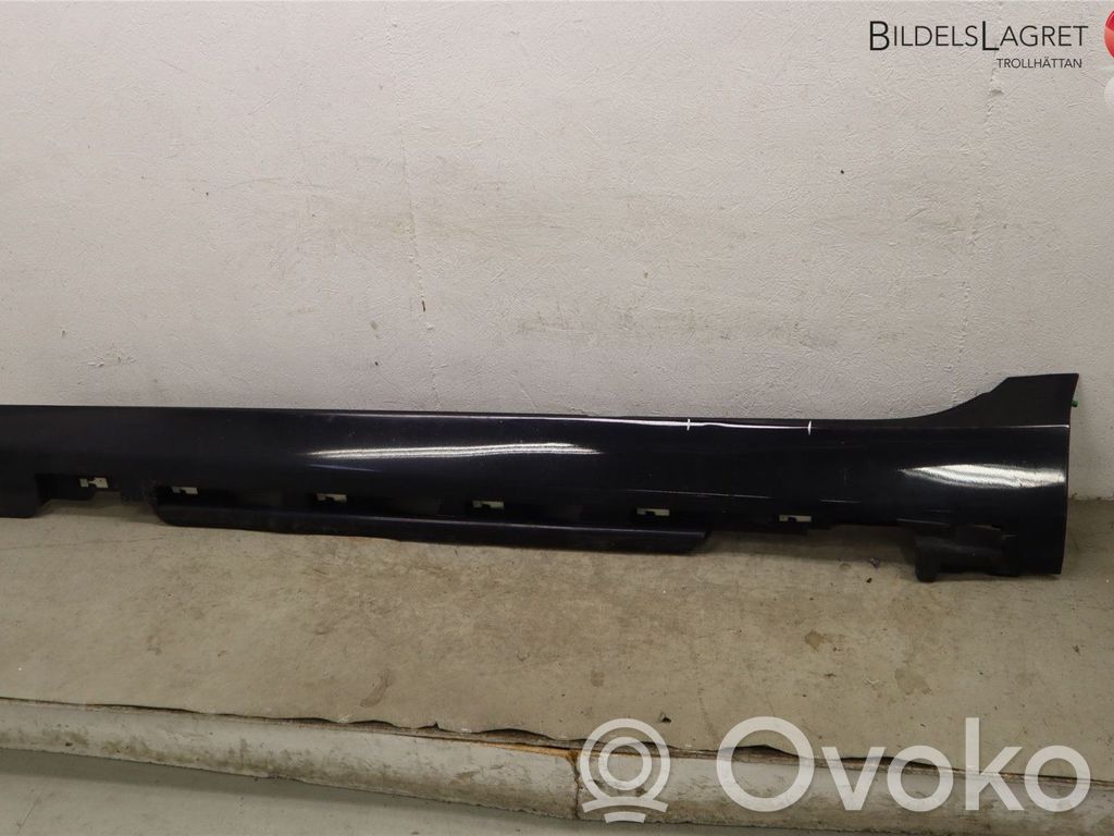 Volvo V40 Kynnys 