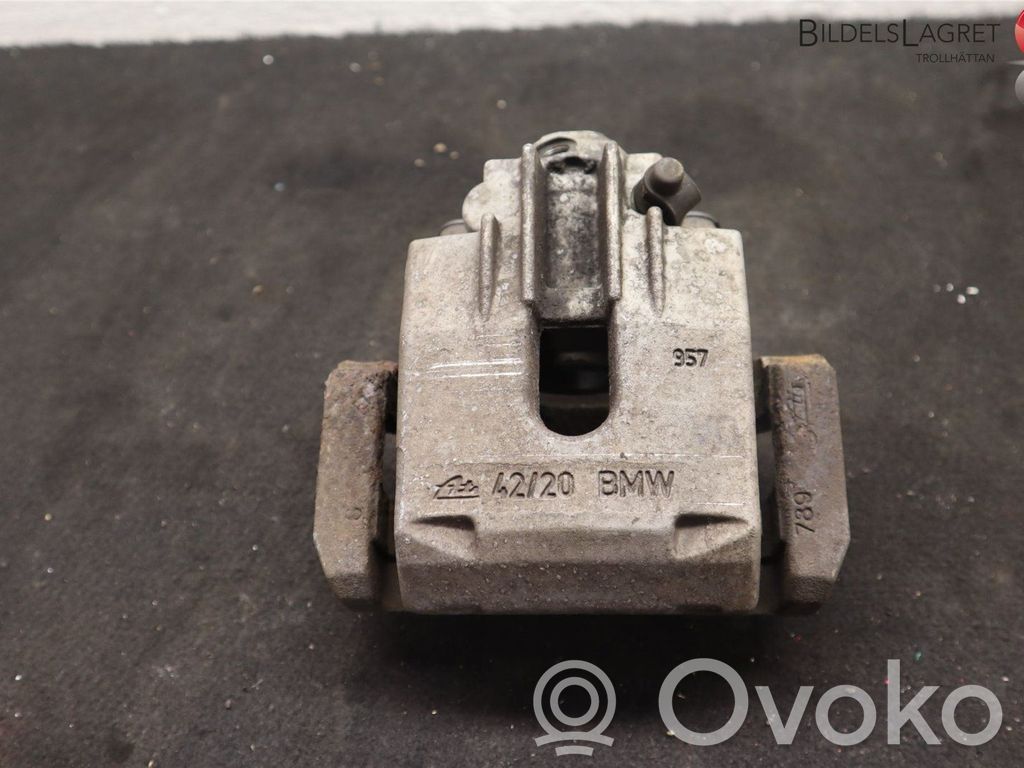 BMW 5 E60 E61 Задний суппорт 