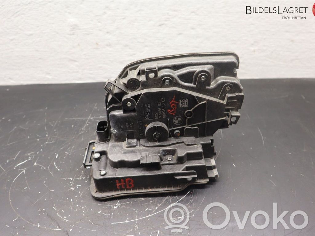 BMW 5 G30 G31 G38 Zamek drzwi tylnych 