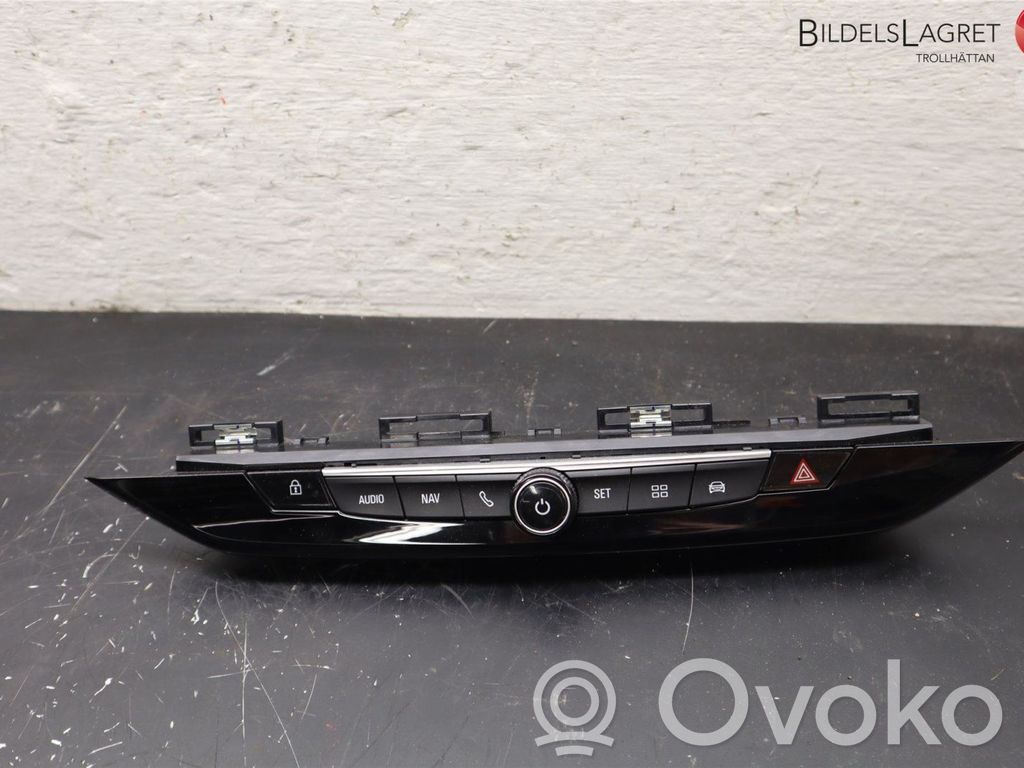 Opel Mokka B Panel / Radioodtwarzacz CD/DVD/GPS 