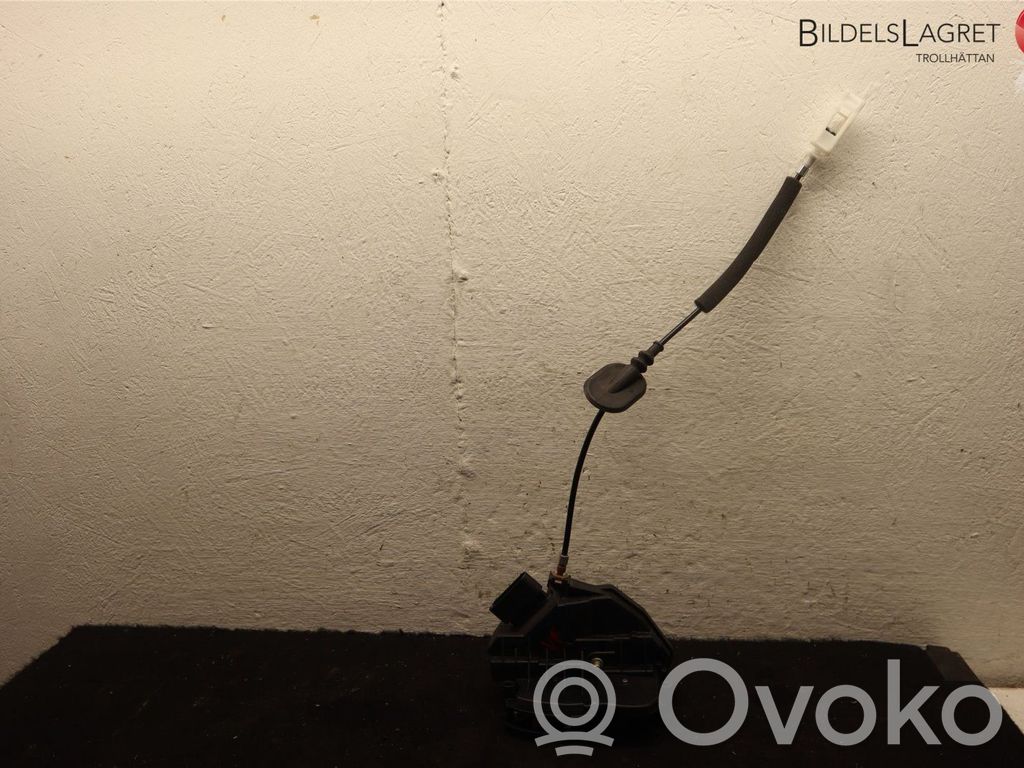 Ford Mondeo MK V Front door lock 