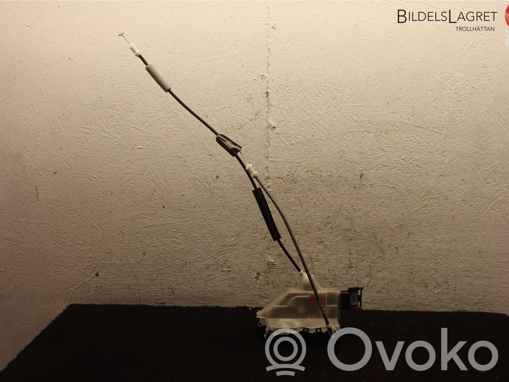 Citroen C4 Cactus Front door lock 