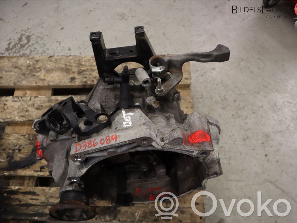 Manualna 5-biegowa skrzynia biegów   02T300049S,02T300049SX