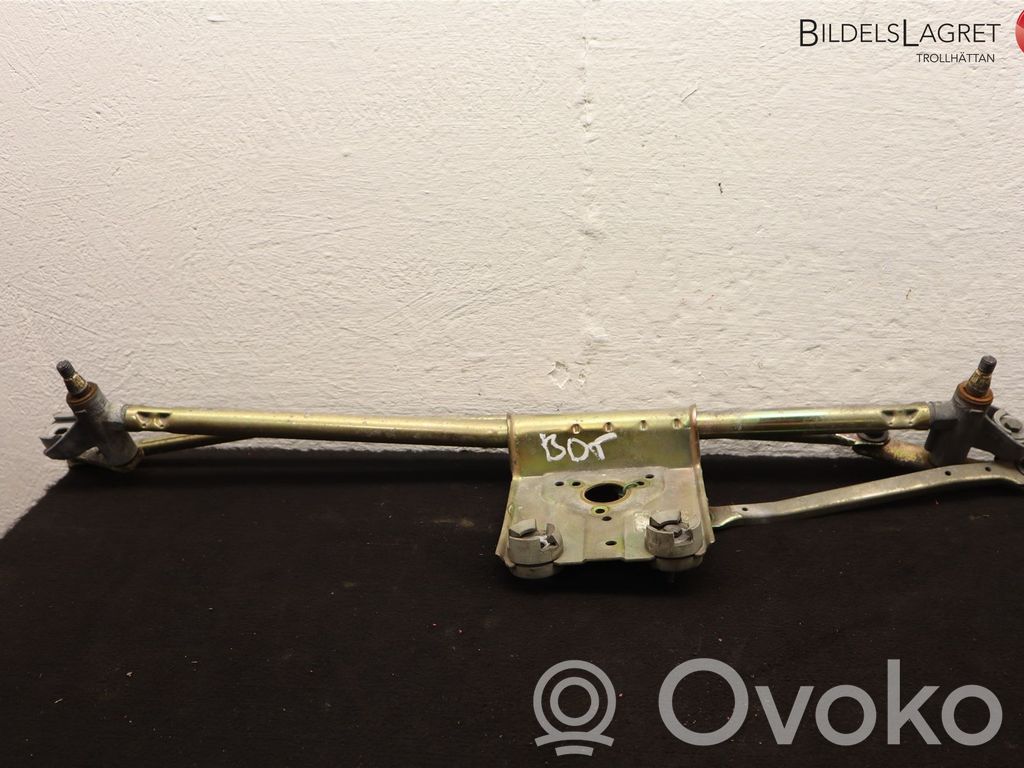 Saab 9-5 Front wiper linkage 