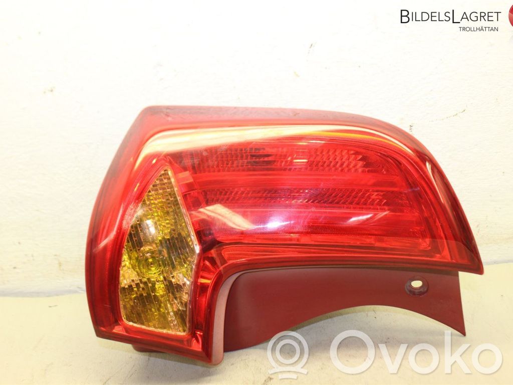 KIA Picanto Aizmugurējais lukturis virsbūvē 