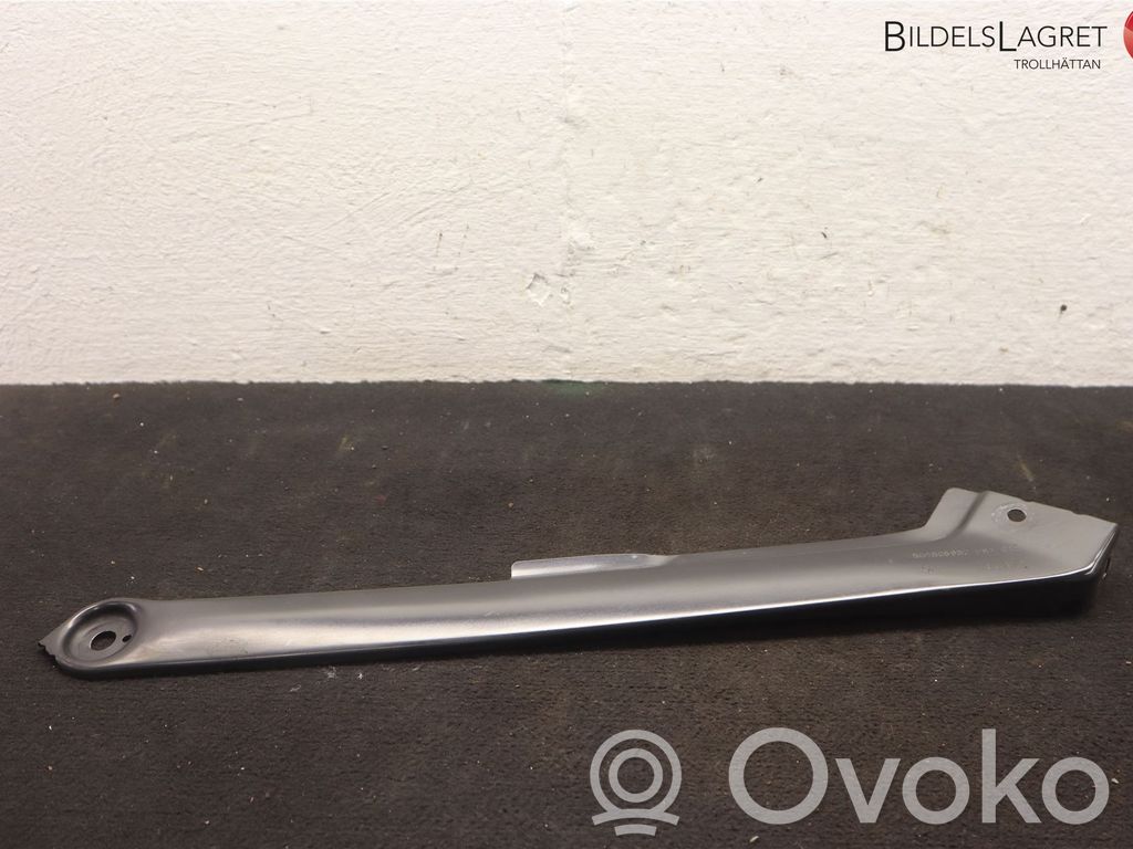 Volkswagen Golf VII Top upper radiator support slam panel 