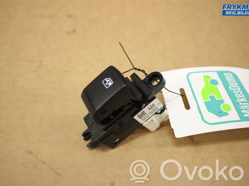 Subaru Outback Electric window control switch 
