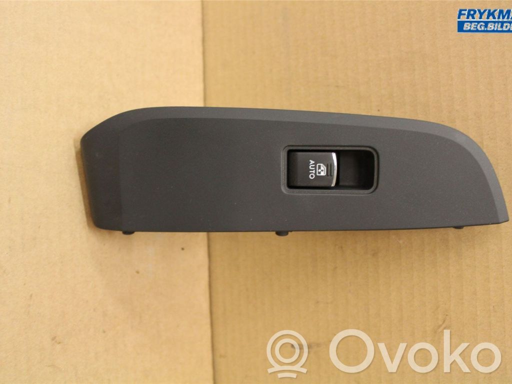Subaru Outback (BS) Electric window control switch 