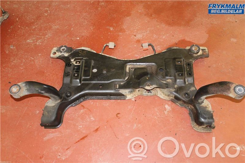 Mazda 3 I Priekinis traversas 