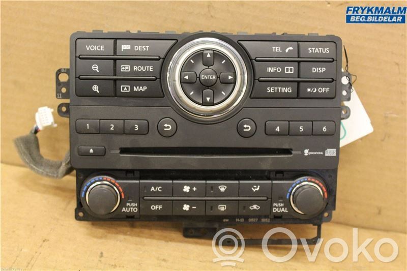 Nissan Navara D40 GPS navigation control unit/module 