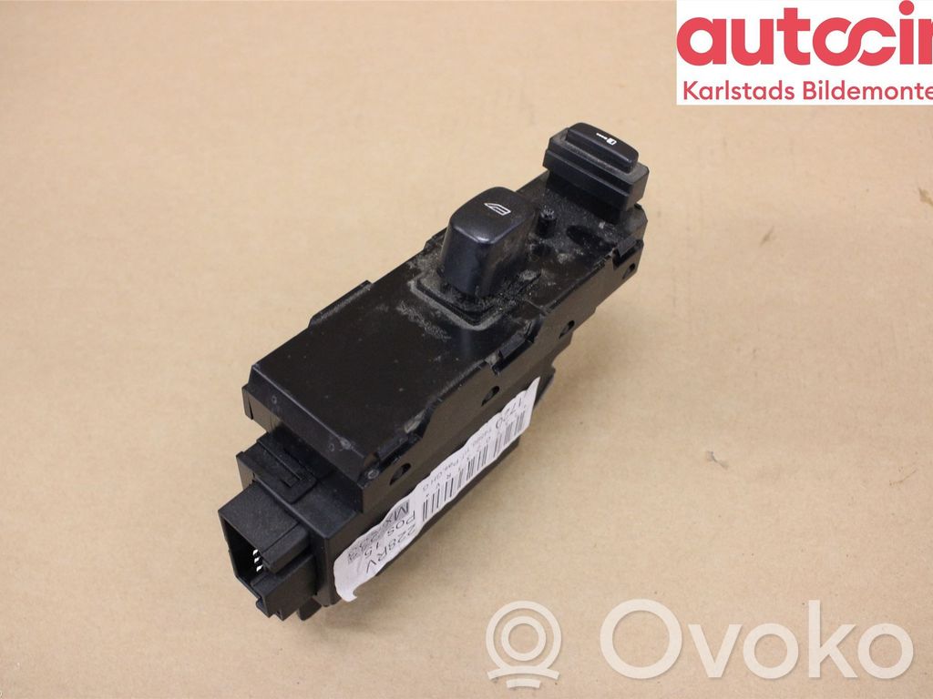Volvo V70 Electric window control switch 