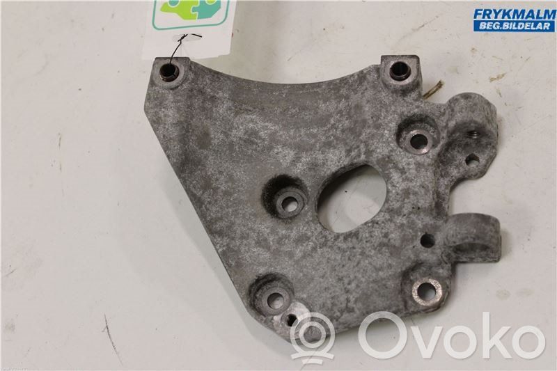 Volvo V40 A/C compressor mount bracket 