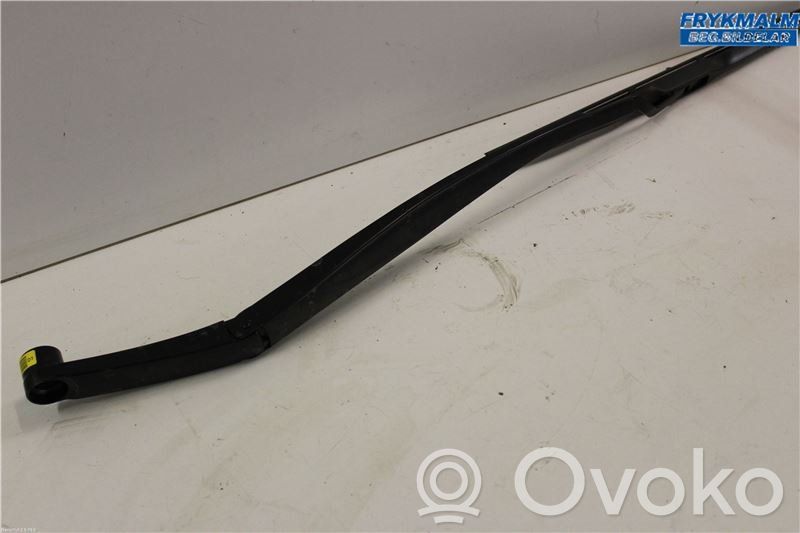 KIA Optima Brazo del limpiaparabrisas delantero 