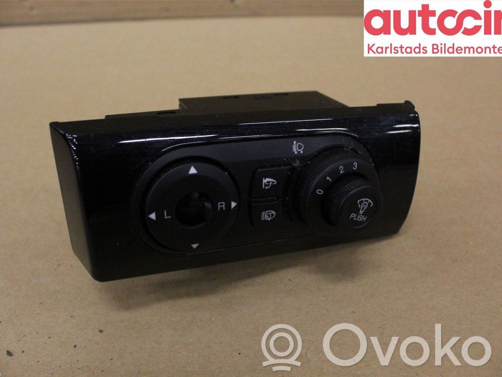 Chevrolet Captiva Light switch 