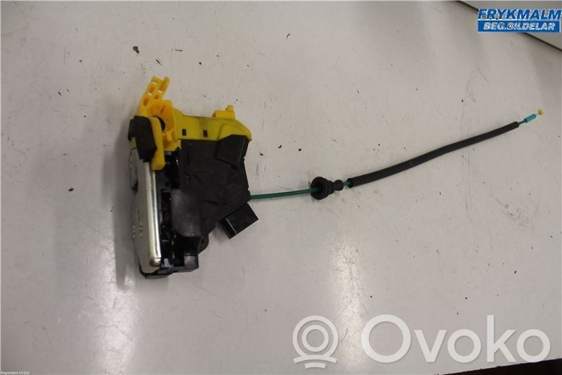 KIA Ceed Front door lock 