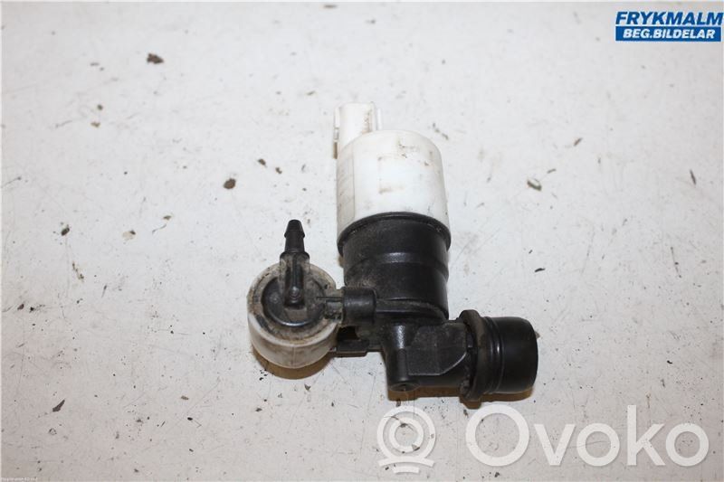 Ford C-MAX II Windscreen/windshield washer pump 
