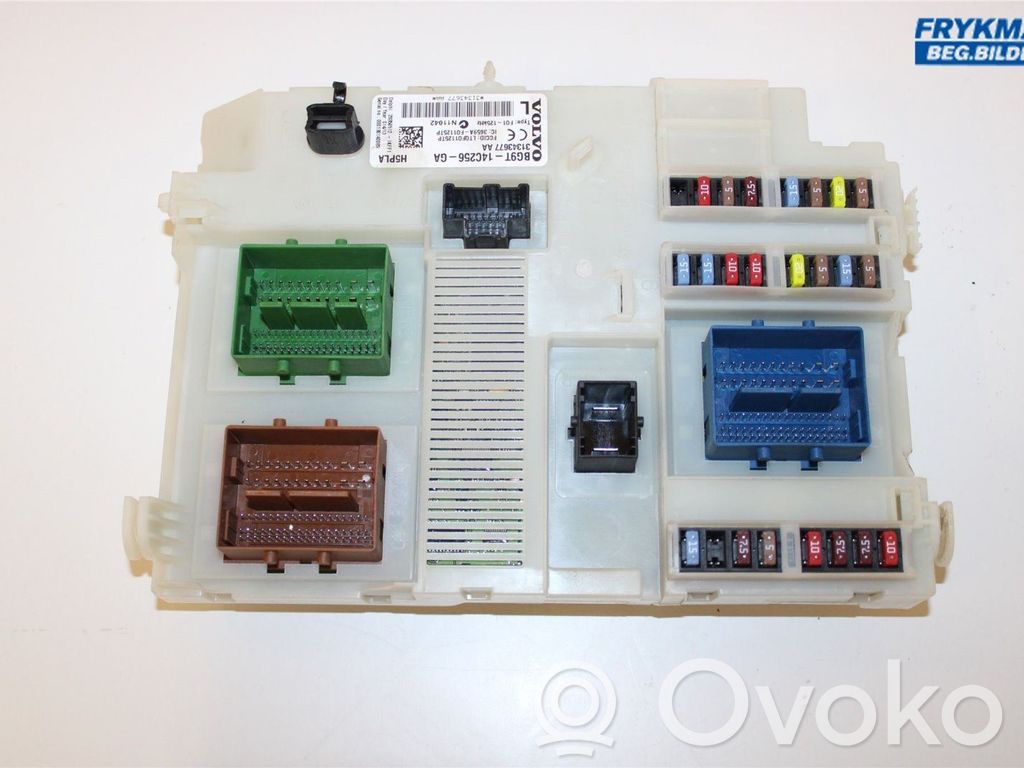 Volvo V60 Fuse module 