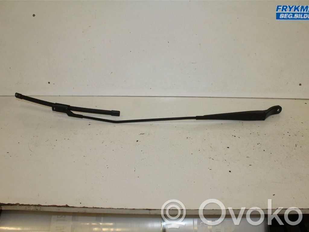 Citroen Berlingo Front wiper blade arm 