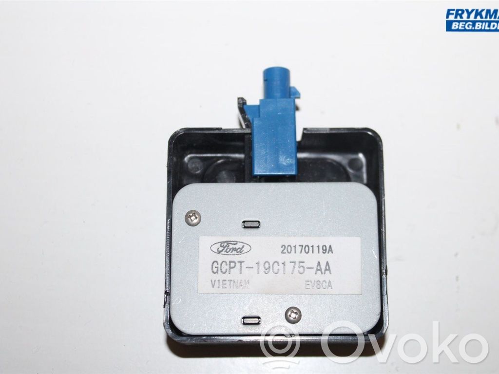Ford Transit -  Tourneo Connect Antena de radio 