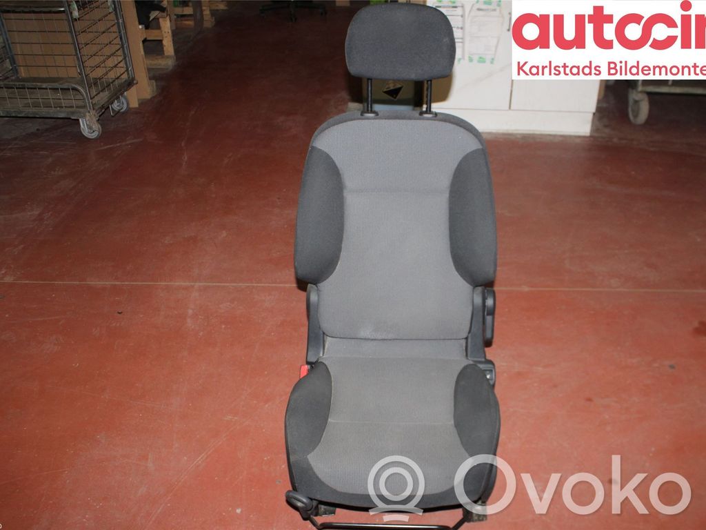 Citroen Berlingo Kuljettajan istuin 