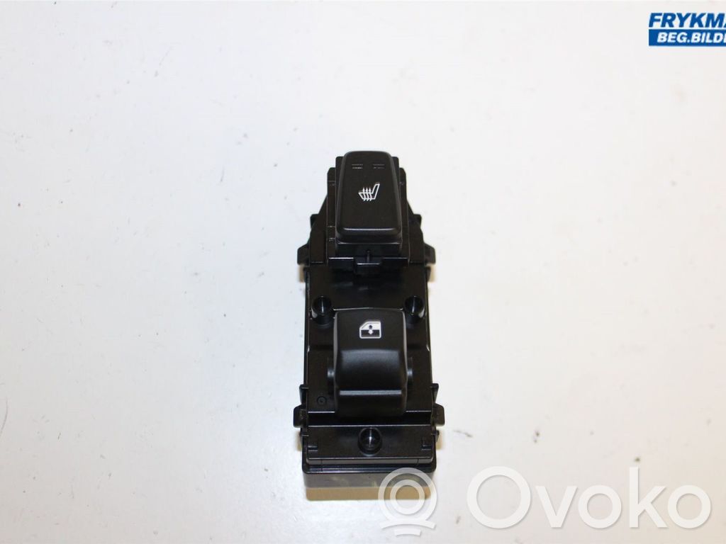 KIA Xceed Electric window control switch 