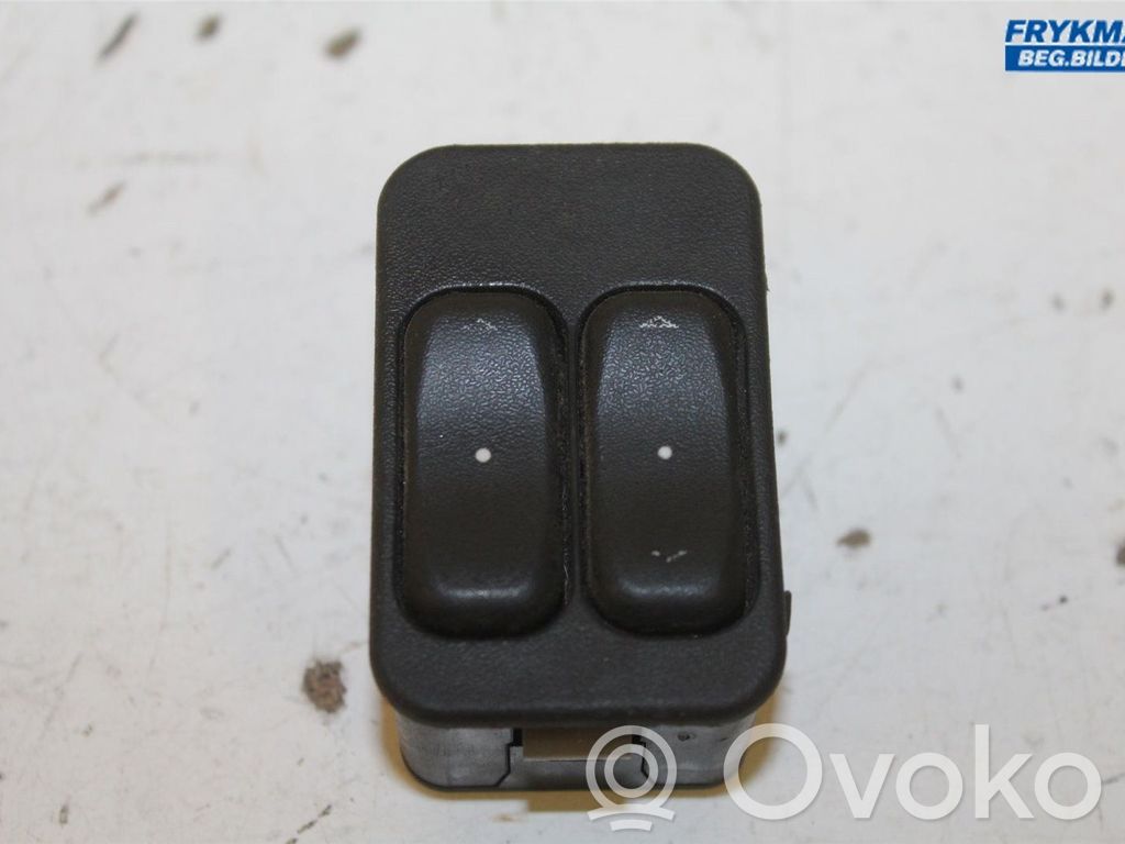 Electric window control switch   24411030,24409205,24409205