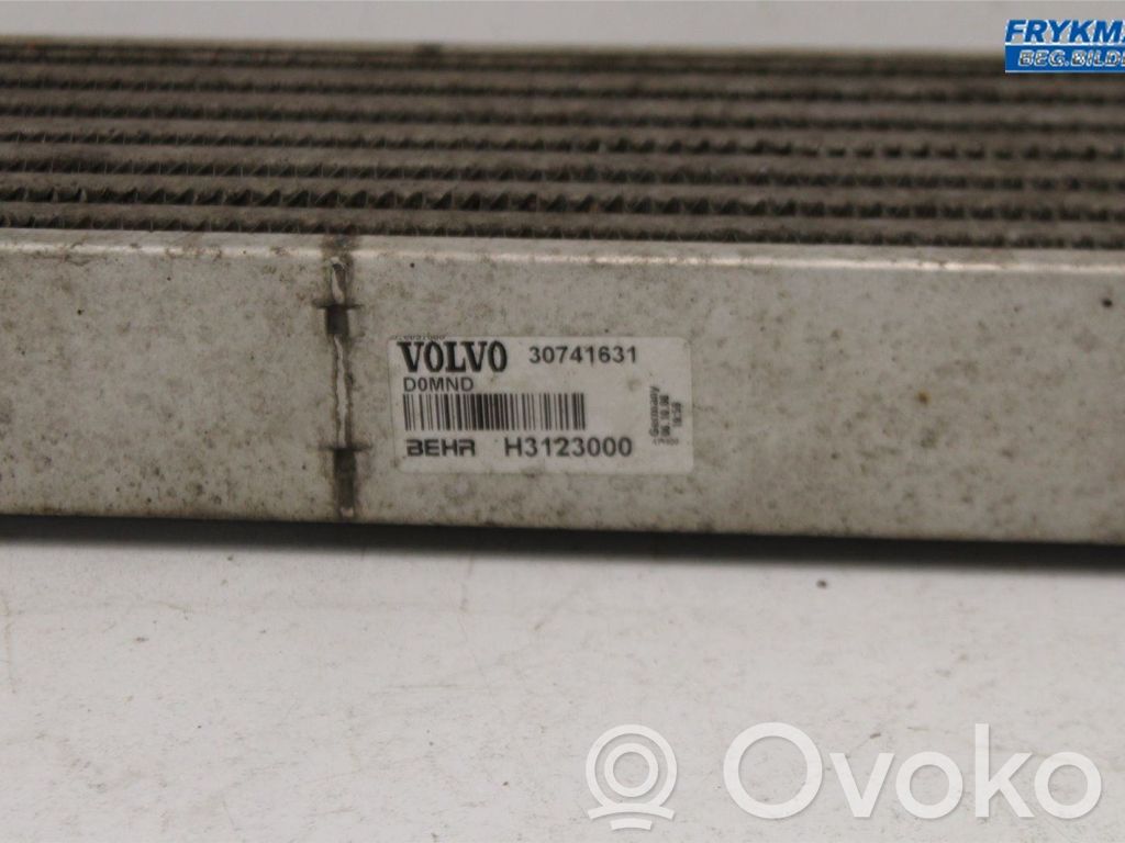 Volvo V50 Interkūlerio radiatorius 