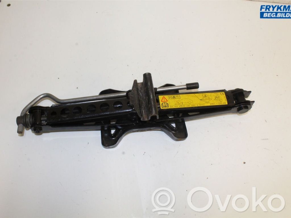 Ford Focus Lift Jack 