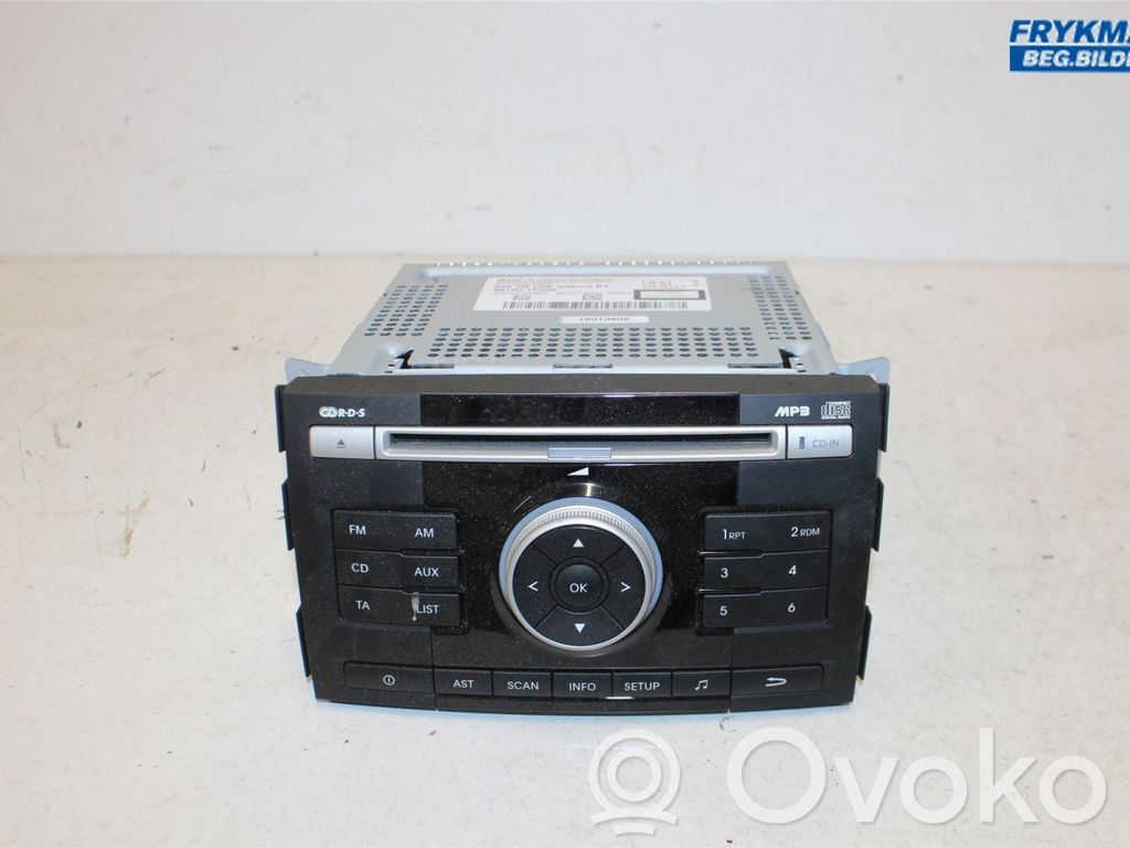 KIA Venga Panel / Radioodtwarzacz CD/DVD/GPS 