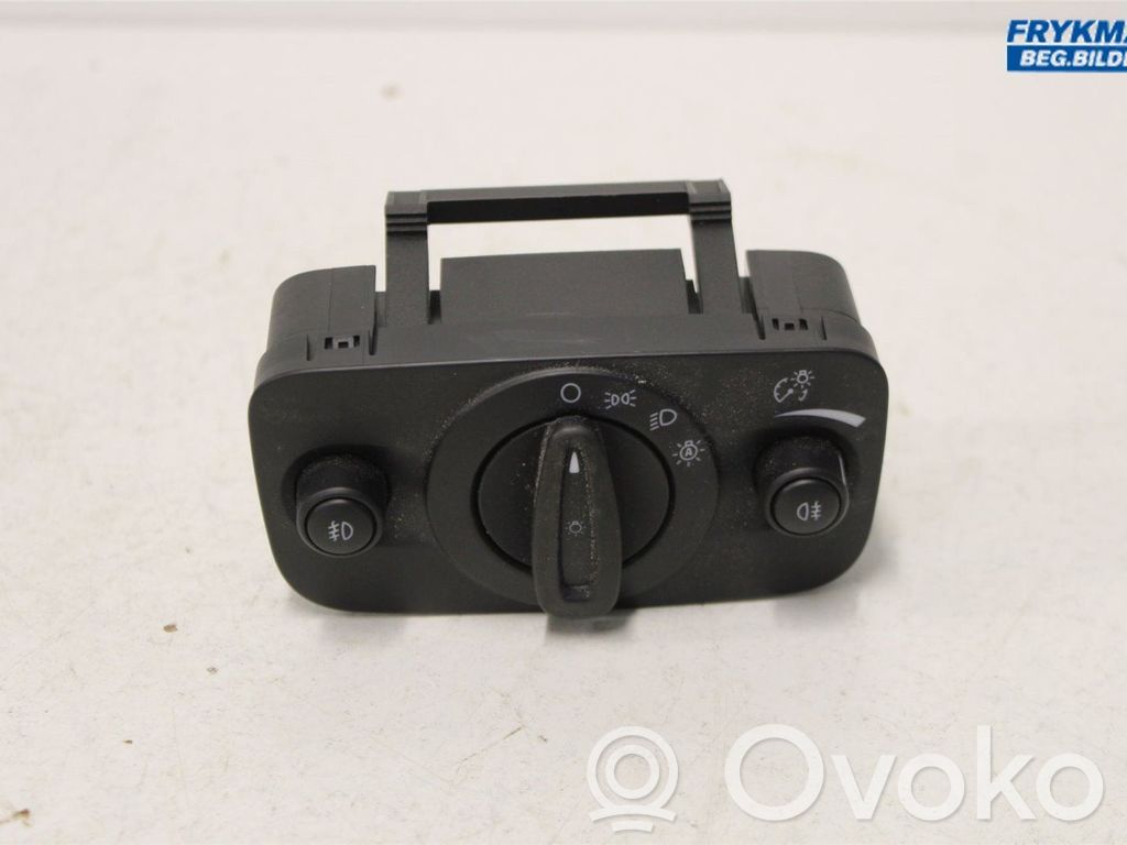 Ford Kuga II Light switch 