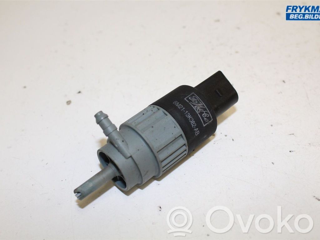 Ford Focus Headlight washer pump 