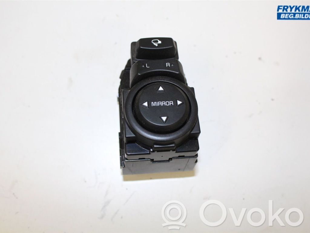 KIA Stonic Wing mirror switch 