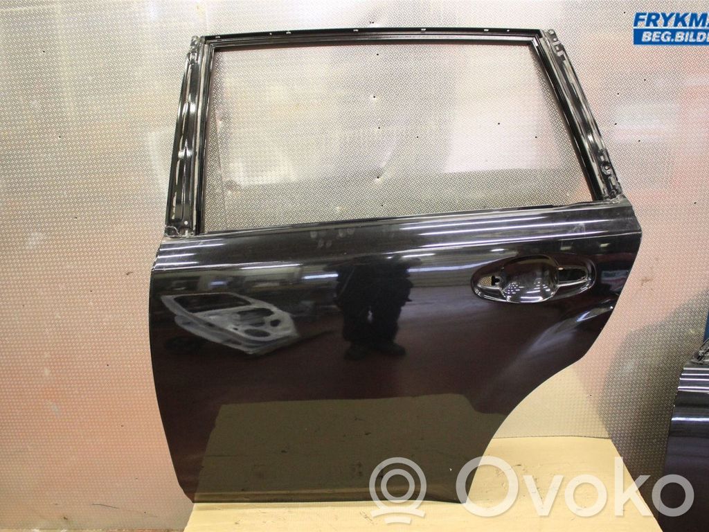 Subaru Legacy Puerta trasera 