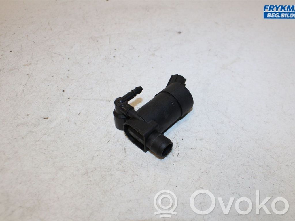 Ford Focus Windscreen/windshield washer pump 
