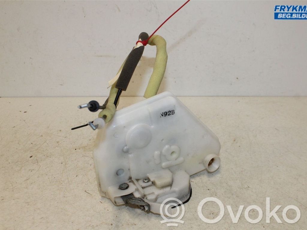 Mazda CX-3 Front door lock 