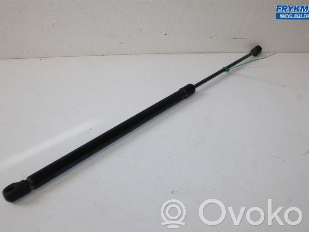 Nissan Note (E12) Tailgate strut 