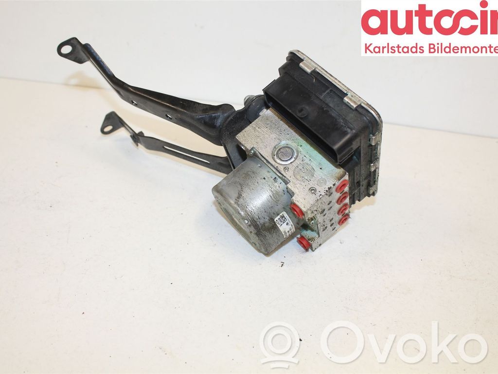 Subaru XV II ABS bloks 
