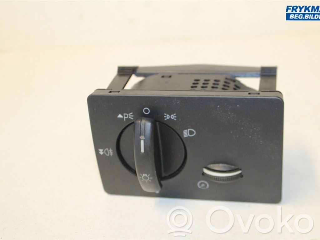 Ford Focus Light switch 