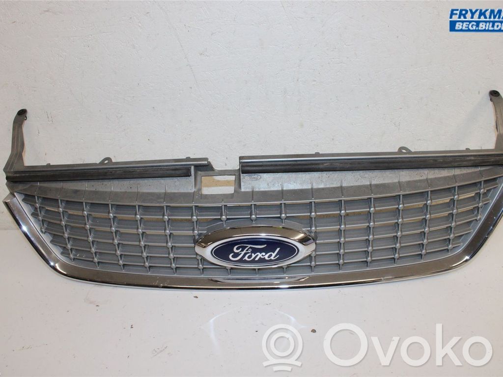 Ford Mondeo MK IV Front bumper lower grill 