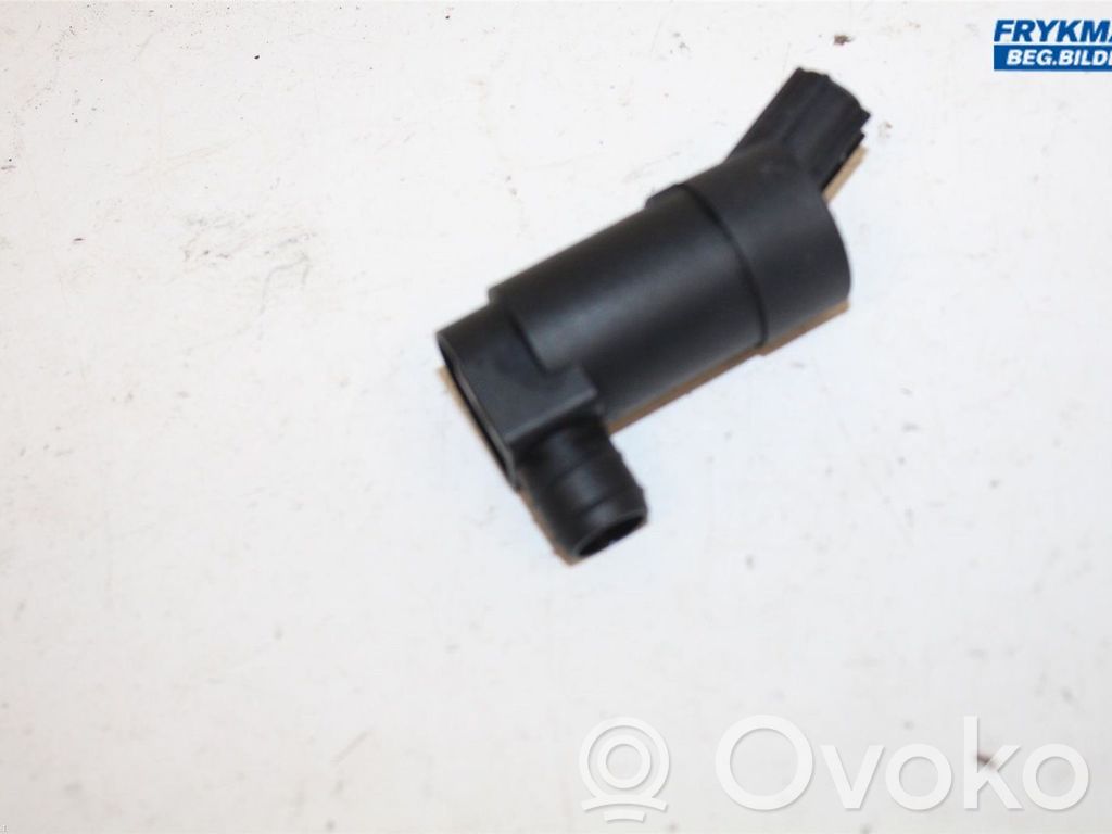 Volvo S60 Windscreen/windshield washer pump 