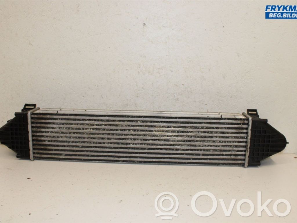 Volvo V70 Interkūlerio radiatorius 
