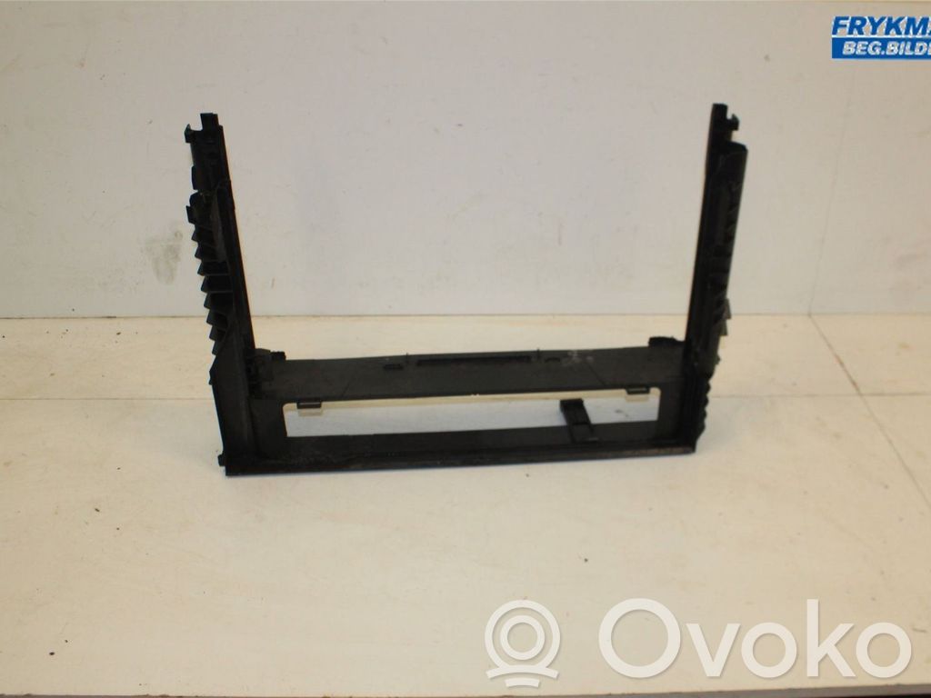 BMW 5 E60 E61 Radiator support slam panel bracket 