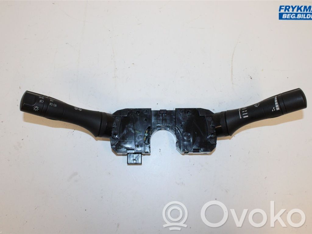 Nissan Navara D23 Interruptor/palanca de limpiador de luz de giro 