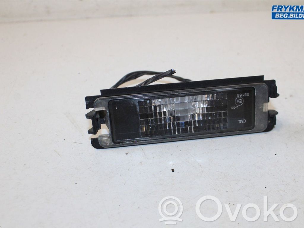 Dacia Sandero Lampa oświetlenia tylnej tablicy rejestracyjnej 