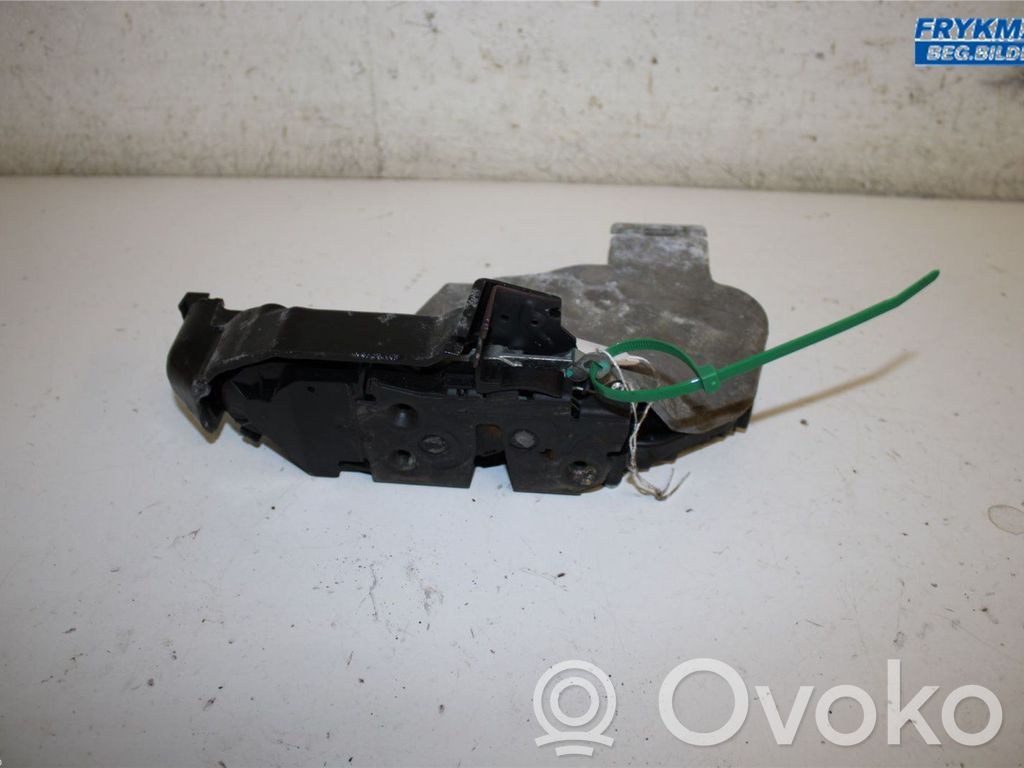 Volvo V50 Zamek drzwi tylnych 