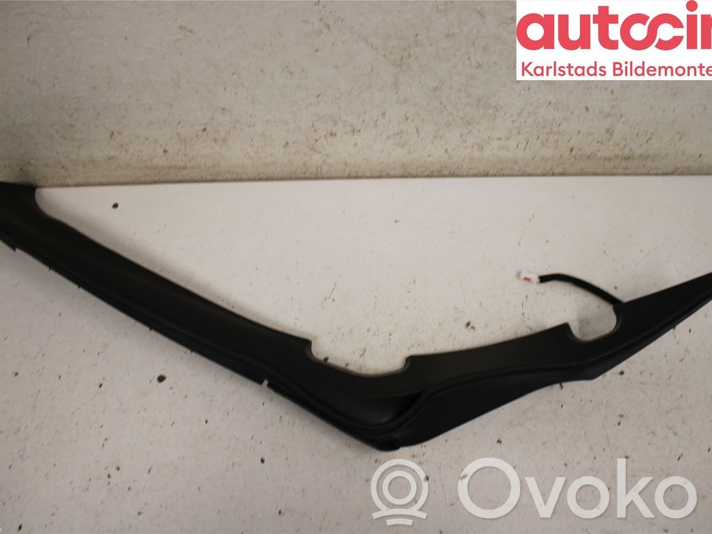 Subaru Outback (BT) Tailgate trim 