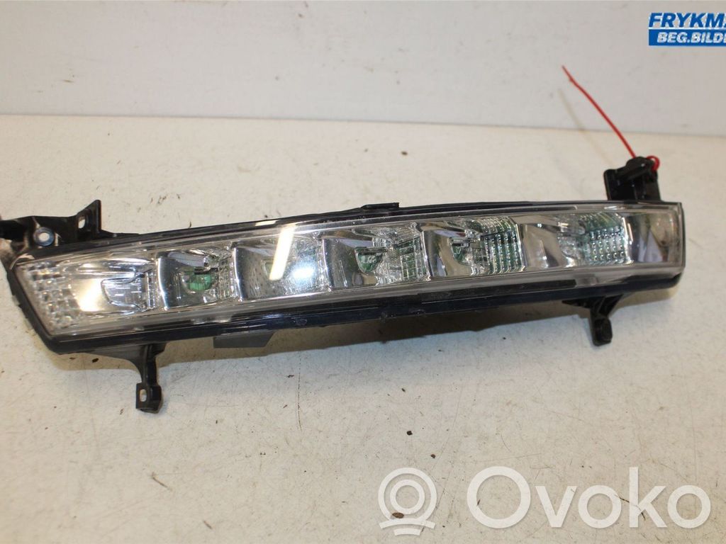 Citroen C4 I Picasso Front indicator light 