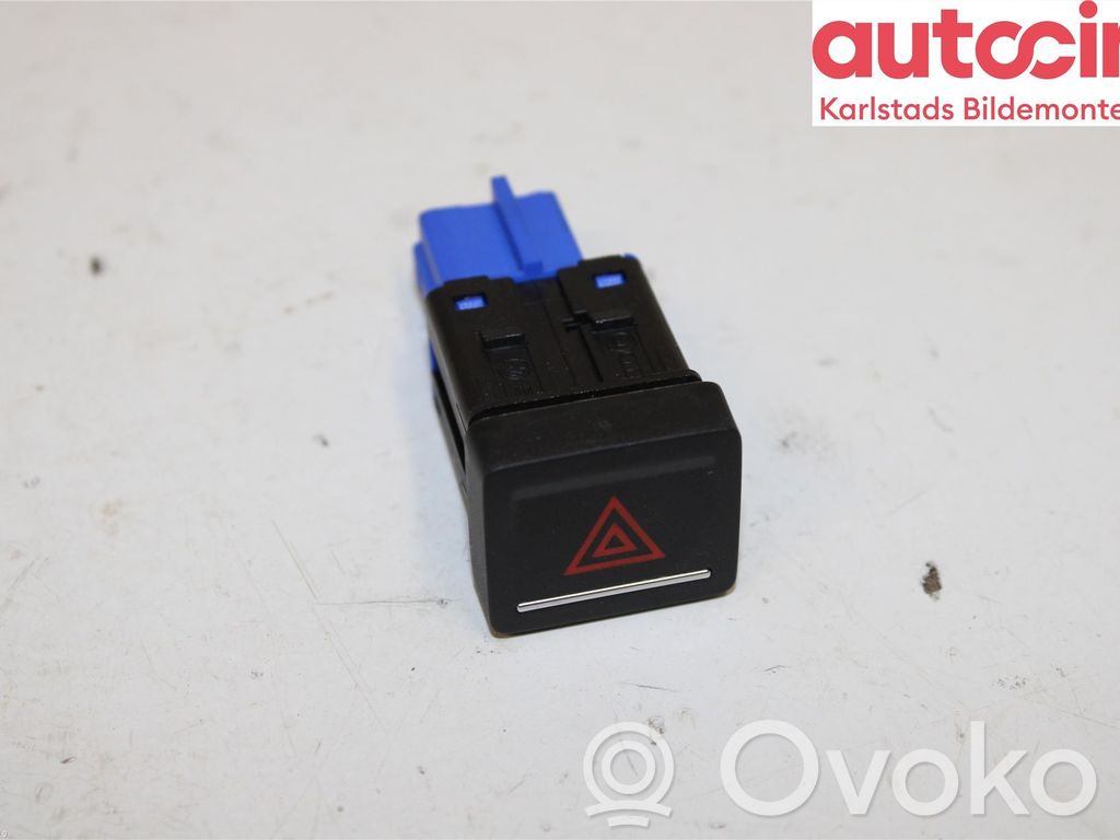 Volkswagen Golf VII Hazard light switch 