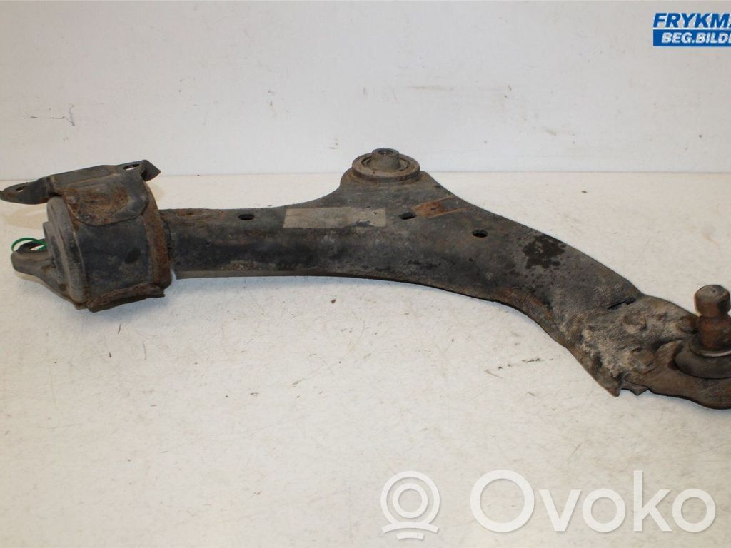 Volvo XC70 Braccio di controllo sospensione anteriore inferiore/braccio oscillante 